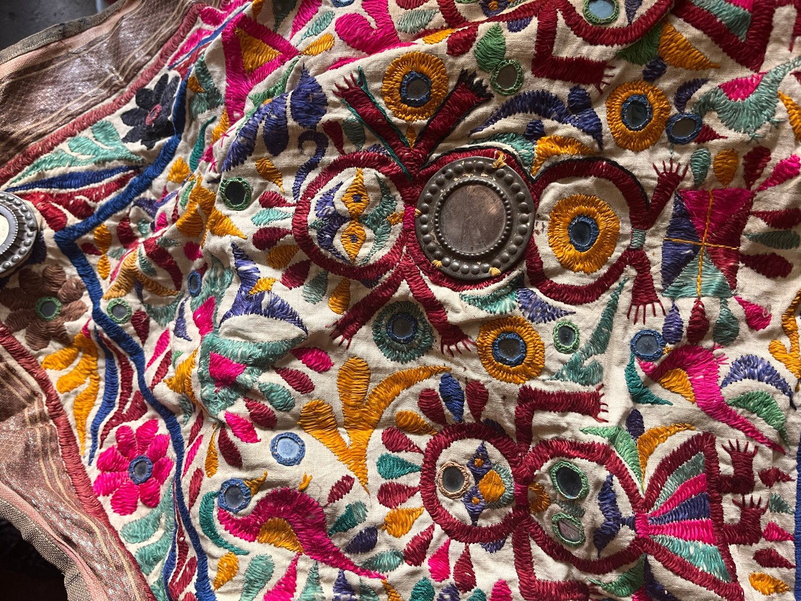 Vintage Indiase geborduurde textiel met spiegels, Ophalen of Verzenden