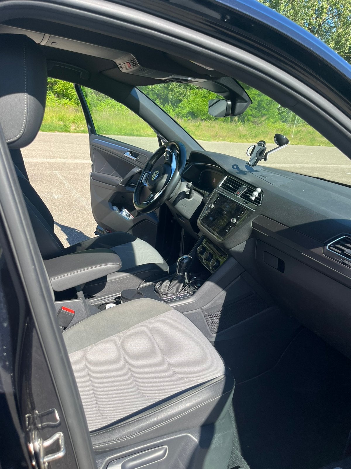 Volkswagen Tiguan Allspace 1.5 TSI 150pk 7pers., Auto's, 1498 cc, 4 cilinders, 7 stoelen, Zwart