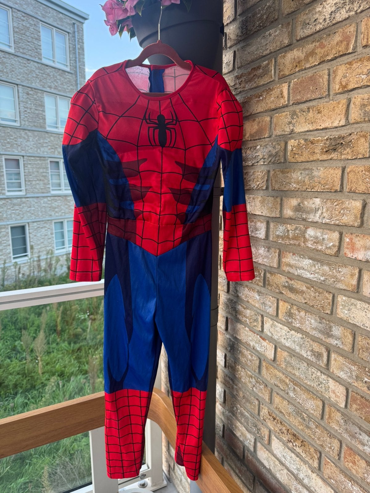 Spiderman pak, Kinderen en Baby's, Ophalen of Verzenden, Zo goed als nieuw, 122 t/m 128, Jongen of Meisje