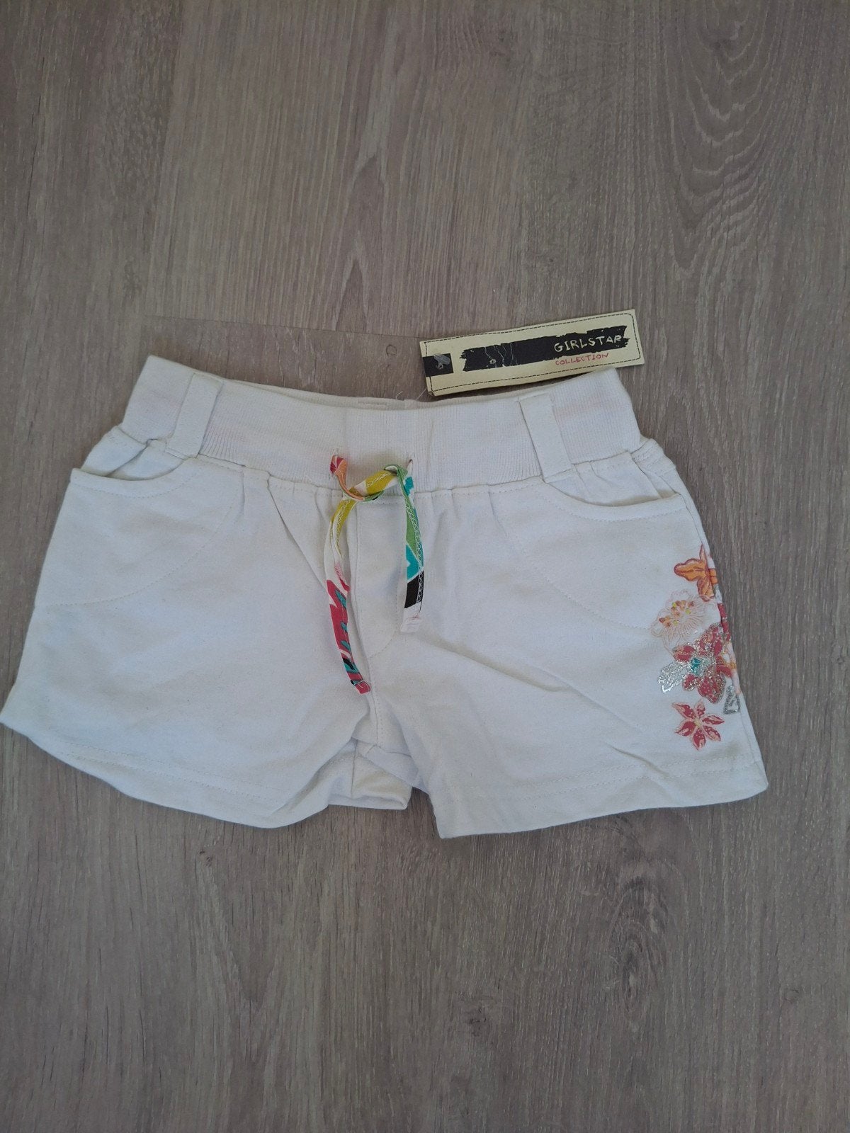 Nieuwe Girlstar shorts maat 122, Broek, Meisje, Girlstar, Nieuw