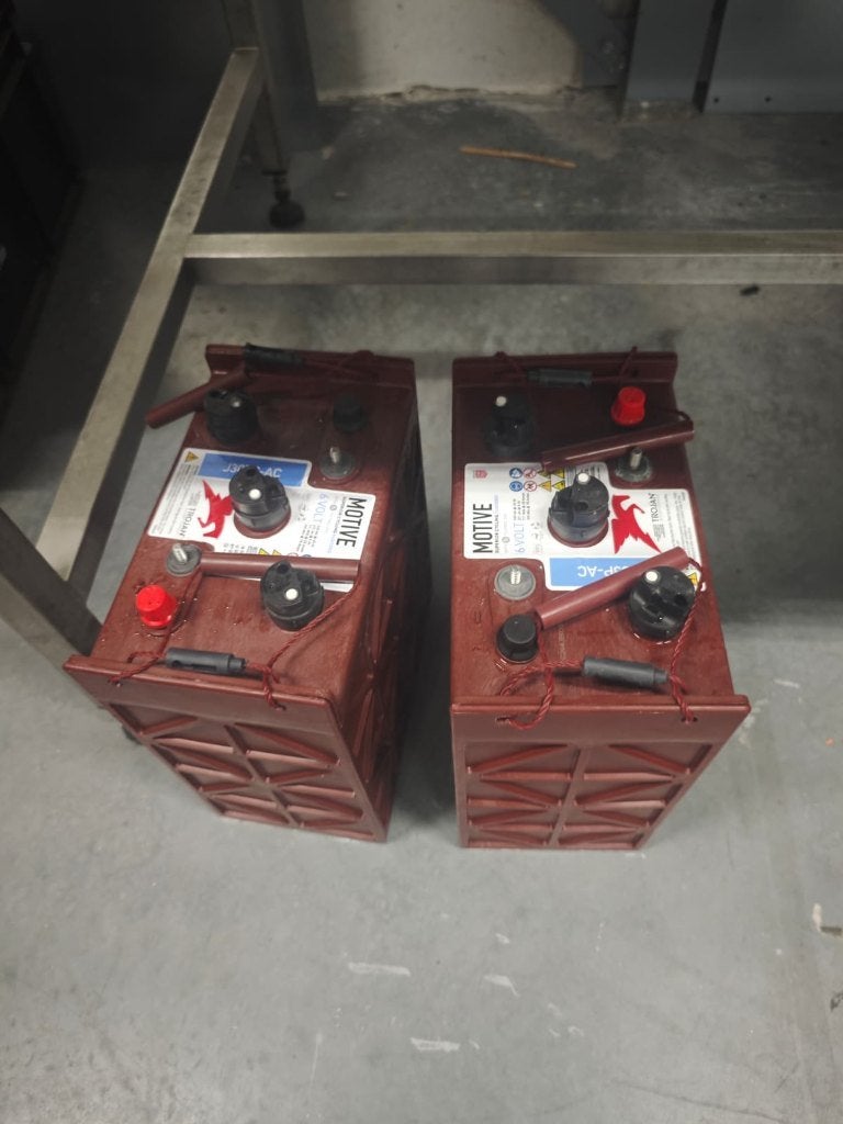 Trojan J305P-AC, Ophalen, Nieuw