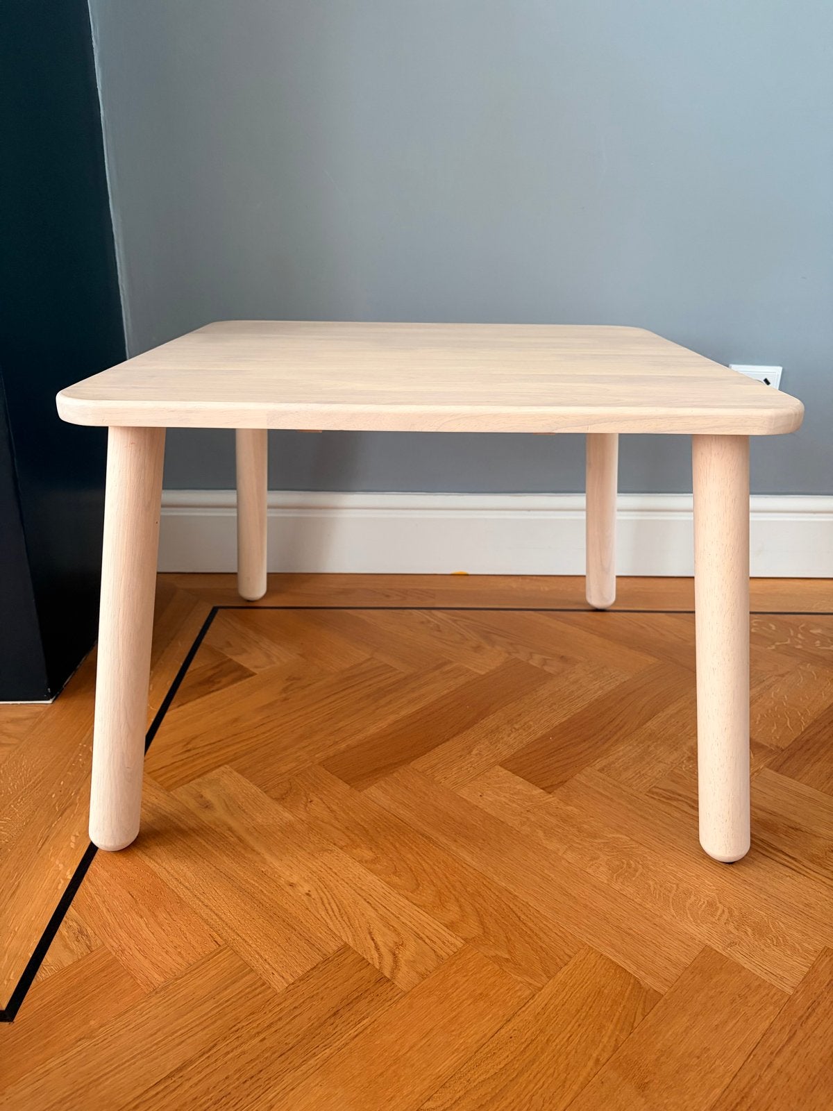 Kindertafel 60x60x43 cm - Speelgoedtafel, Ophalen, Zo goed als nieuw, Tafel(s)
