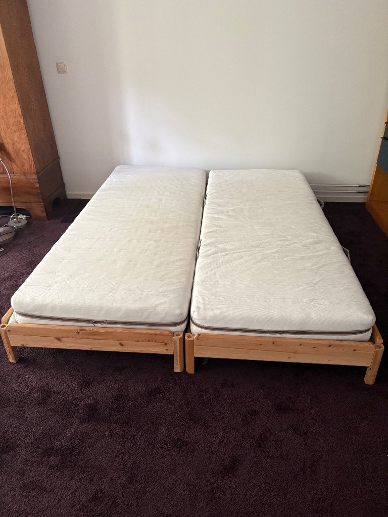 IKEA Utaker bed met matrassen, Ophalen, Gebruikt, Tweepersoons, 200 cm