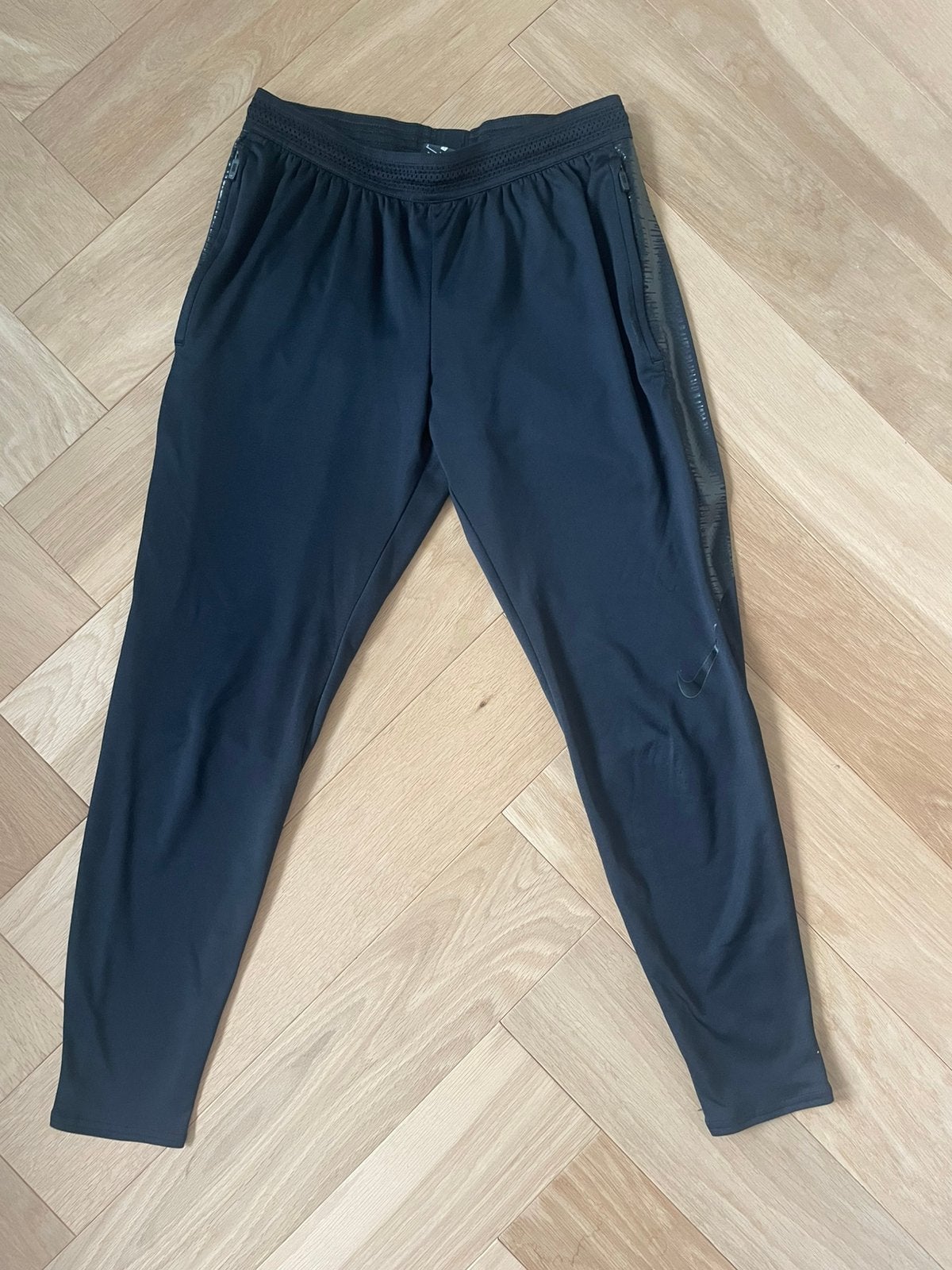 Zwarte voetbaltrainingsbroek damesmaat S, Maat S, Verzenden, Gebruikt, Broek