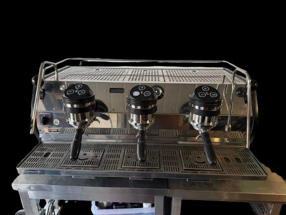 La Marzocco Strada AV — 3 groeps (2015), 10 kopjes of meer, Ophalen, Espresso apparaat