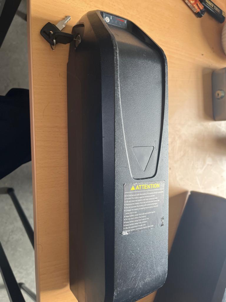 Fitbike v8 Accu te koop Reormond, Ophalen of Verzenden