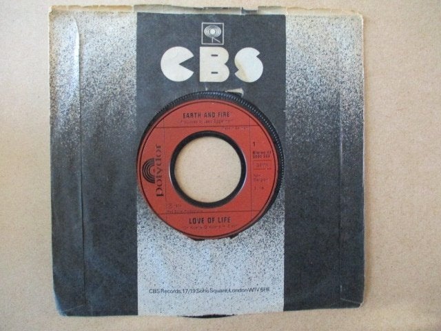 s1842 earth and fire - love of life, Ophalen, Gebruikt, 7 inch, Overige genres