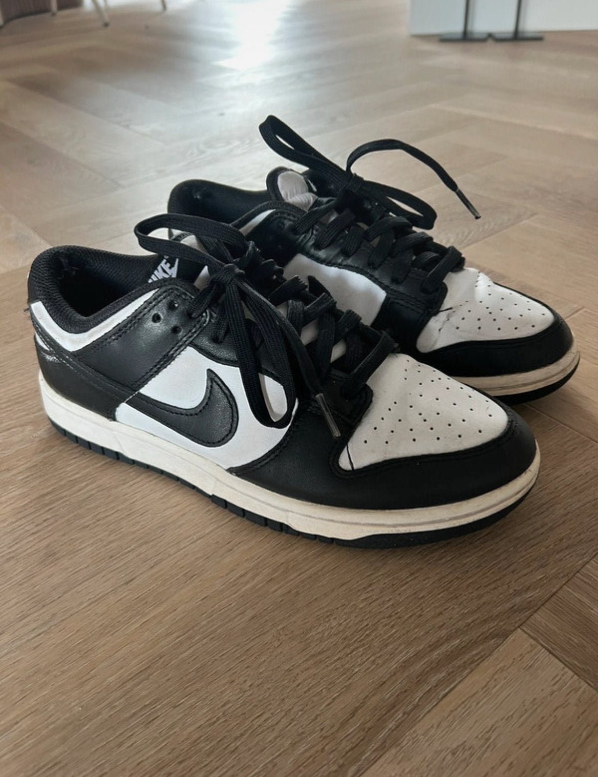 Nike Dunk Low Panda sneakers - Zwart/Wit, Kleding | Dames, Schoenen, Ophalen of Verzenden, Gedragen, Zwart, Sneakers of Gympen