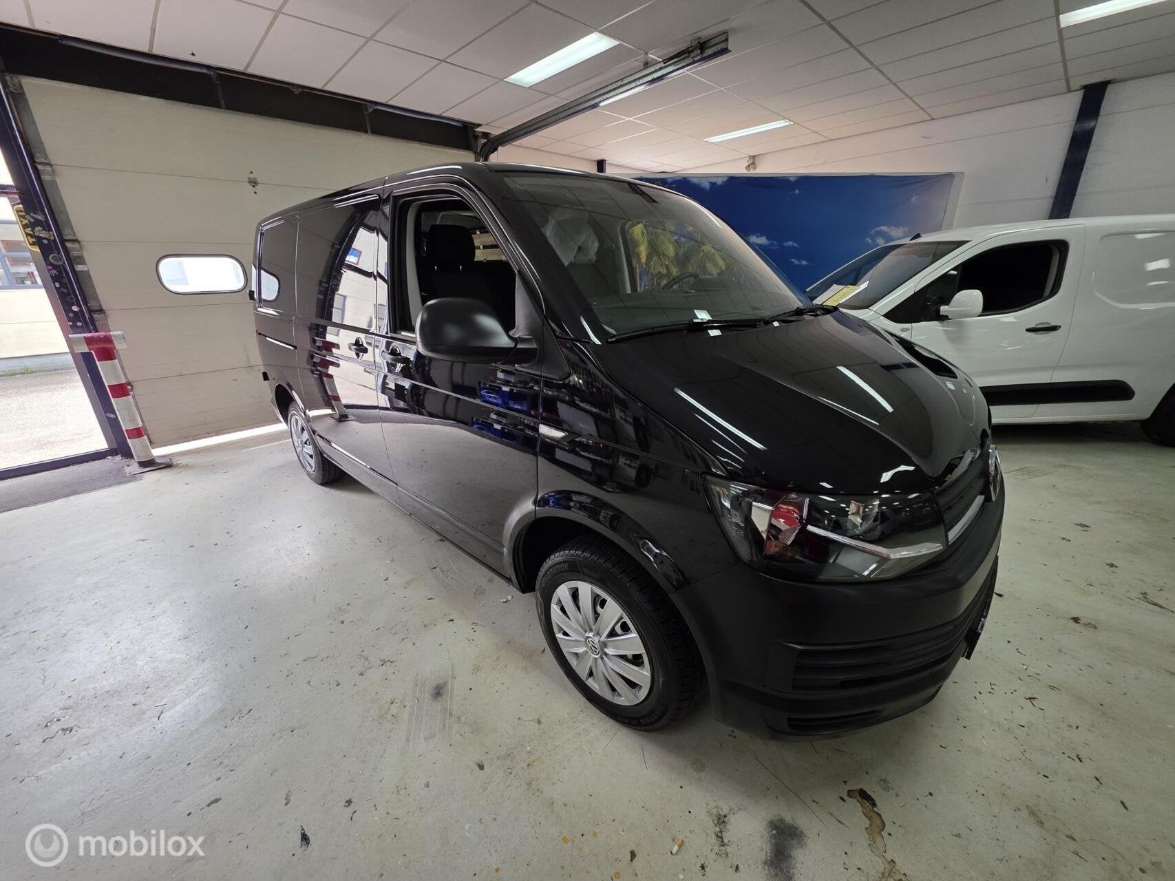 Volkswagen Transporter 2.0 TDI L1H1 Airco Cruise, 1780 kg, Gebruikt, Euro 6, 4 cilinders