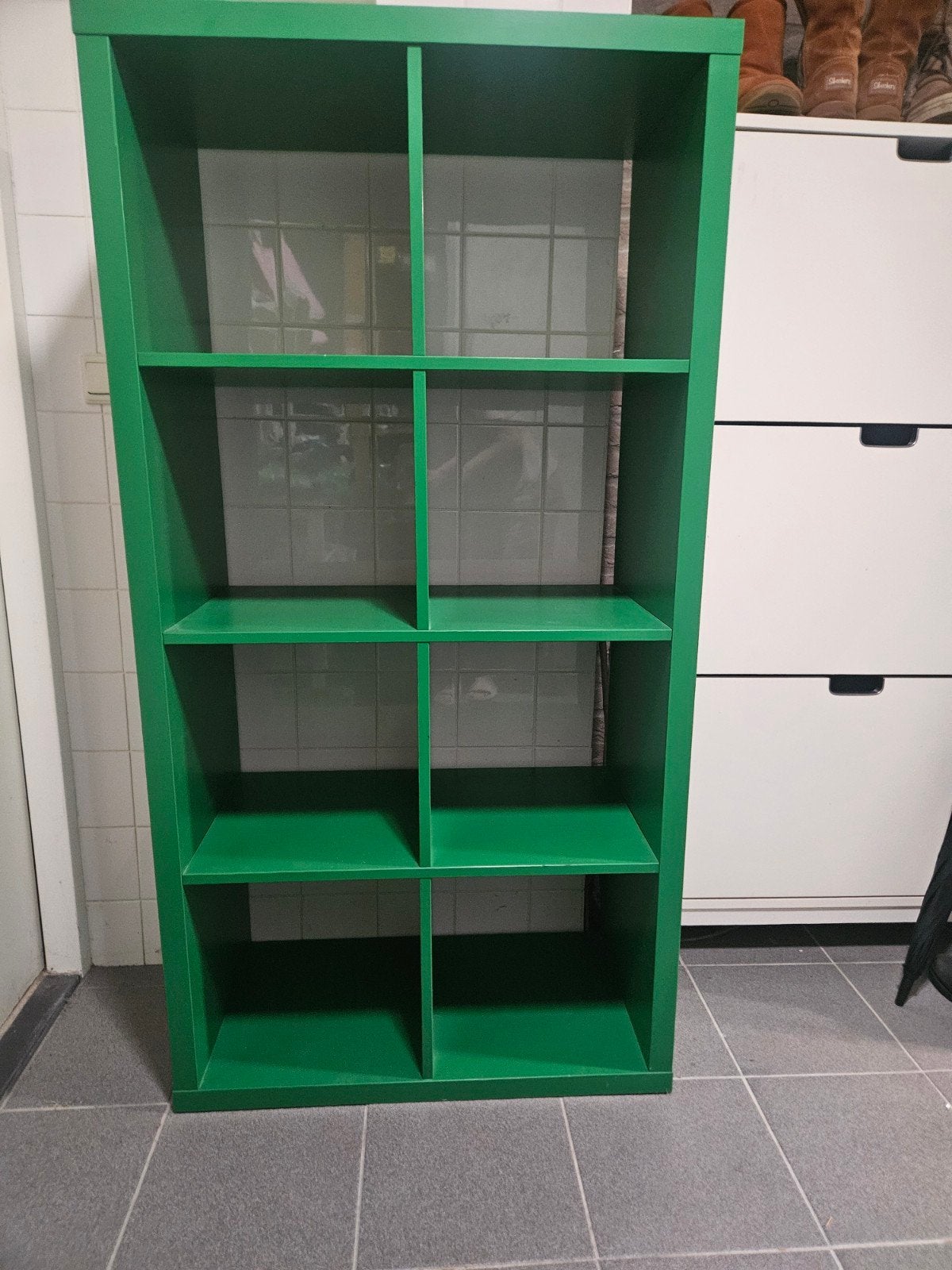 Groene IKEA Kallax kast met 8 vakken, Huis en Inrichting, Ophalen