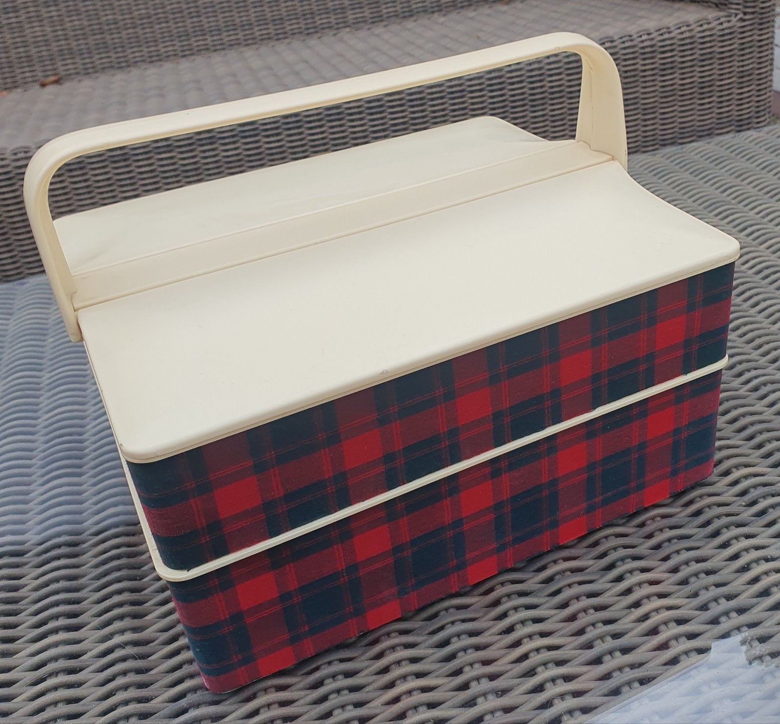 Prachtige Vintage Naaibox Uitklapbaar met Schotse Ruit, Ophalen of Verzenden