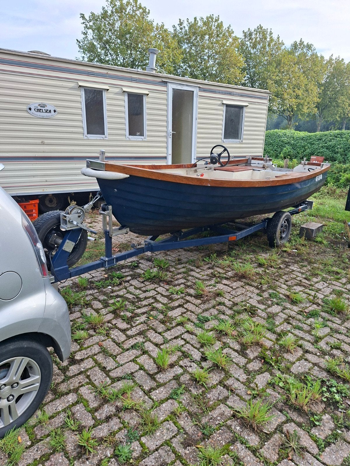 Stabiele visboot/sloep met trailer en stuurconsole, Ophalen, Gebruikt, Afdekzeil, Visboot
