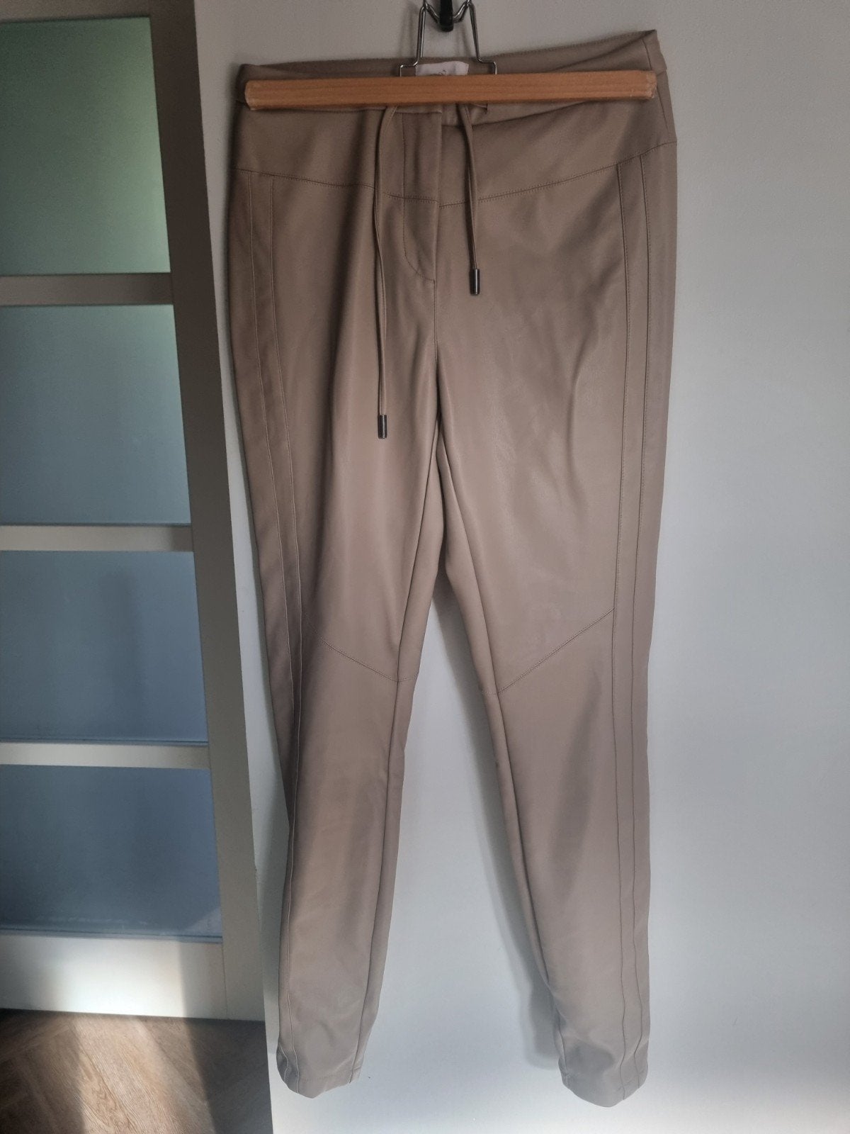 AAIKO  Broek Maat S Beige, AAIKO Amsterdam, Beige, Ophalen of Verzenden, Zo goed als nieuw