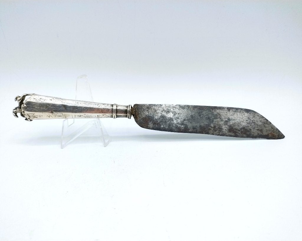 Museaal Fries zilveren mesheft met stalen lemmet, 1681, Antiek en Kunst, Antiek | Goud en Zilver, Verzenden, Zilver