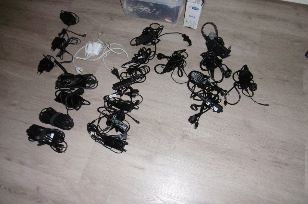 laptop adapters Diverse 22 stuks, Ophalen of Verzenden, Gebruikt
