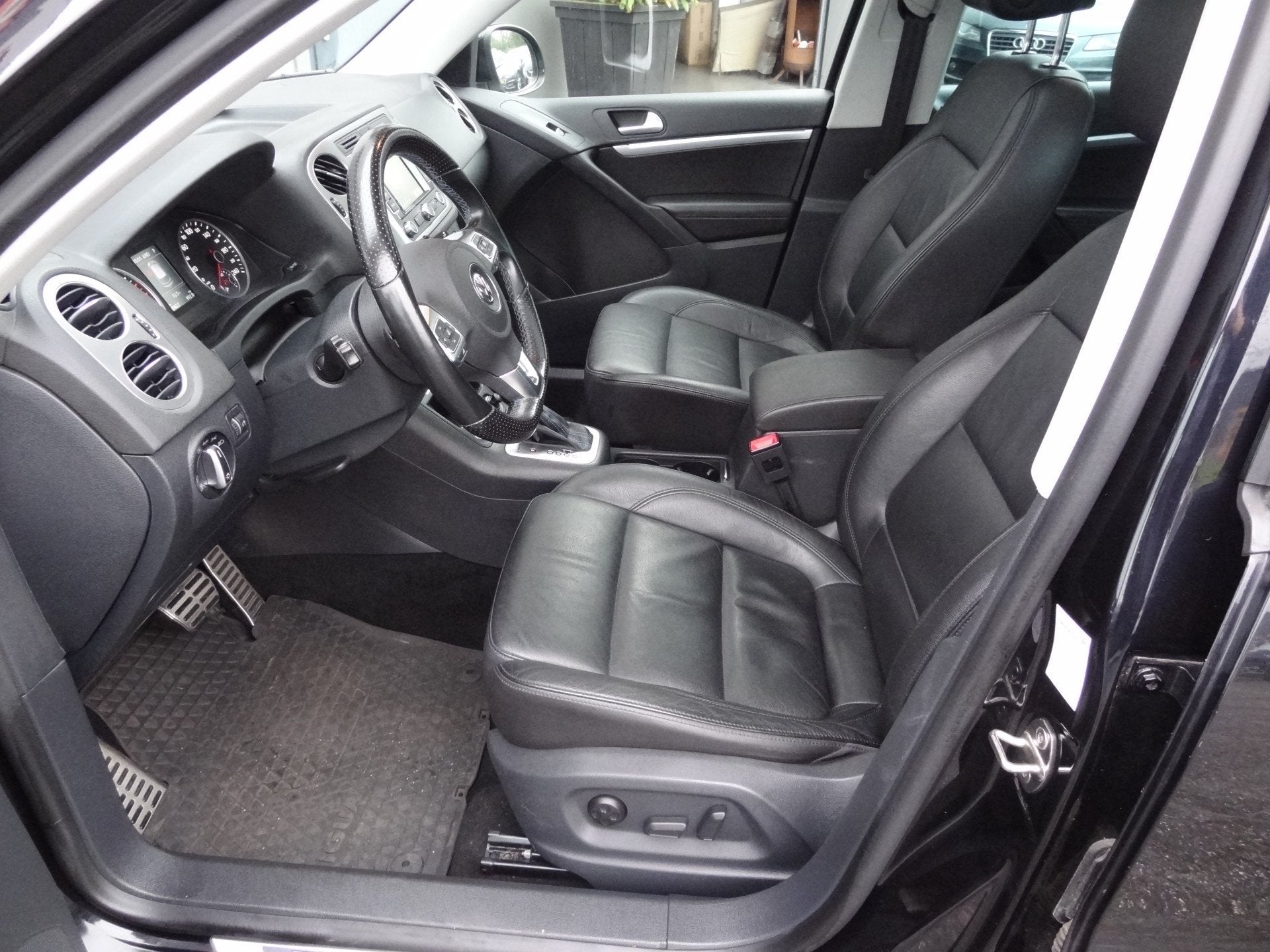 Volkswagen Tiguan 2.0 TSI | 4Motion | PANO | LEDER | TREKHAA, Auto's, Automaat, Gebruikt, 4 cilinders, 1984 cc