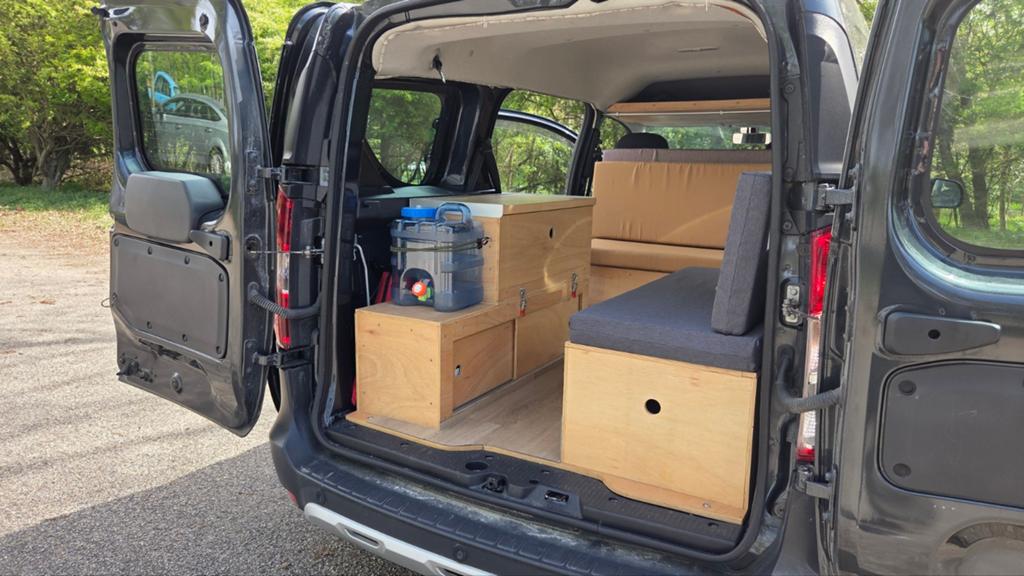 Zelfbouw mini camper interieur Dacia Dokker of soortgelijk, Caravans en Kamperen, Ophalen, Gebruikt