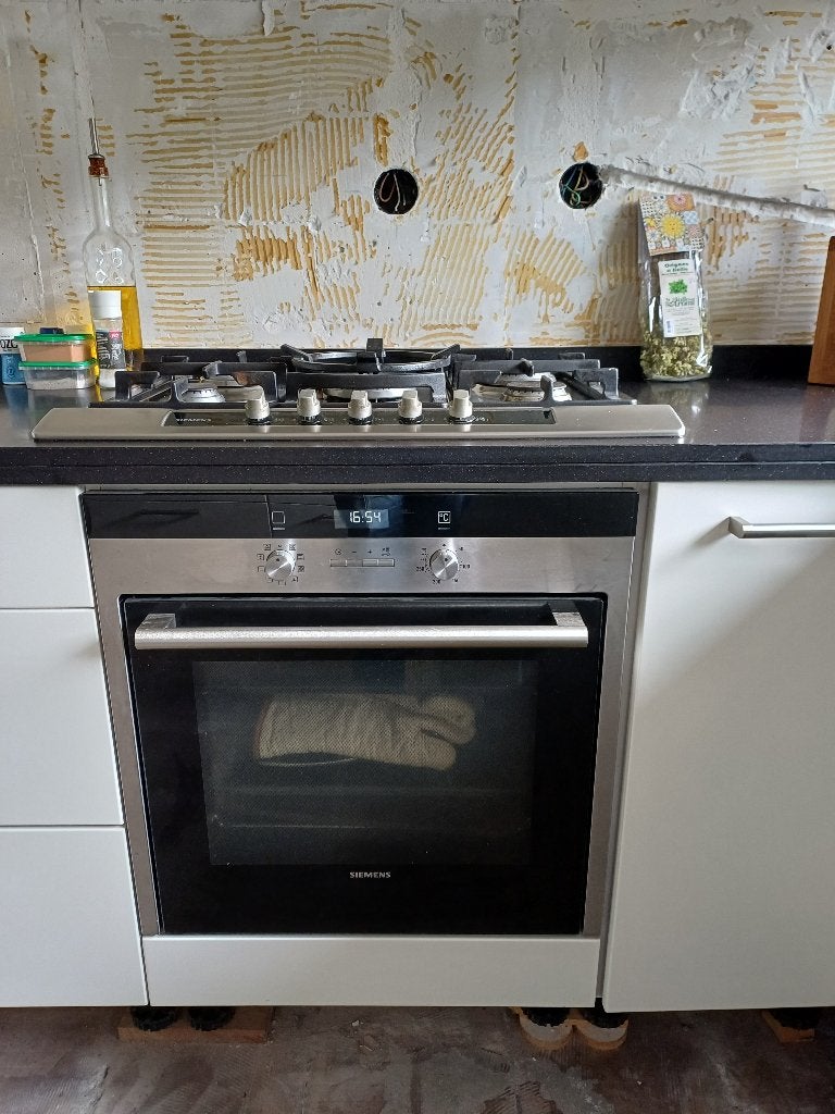 Witte keuken met composieten blad, Huis en Inrichting, Ophalen, Gebruikt, U-keuken, Wit