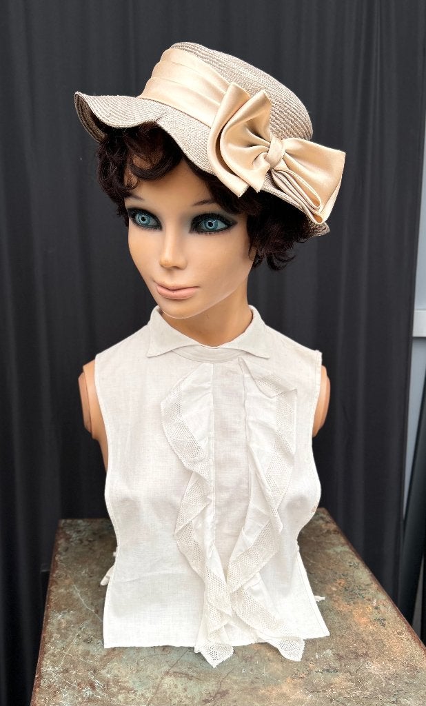 Vintage mooie dameshoed, 57,5 cm, “facade exclusief”, Kleding | Dames, 56 of 57 cm (M, 7 of 7⅛ inch), Ophalen of Verzenden, Zo goed als nieuw