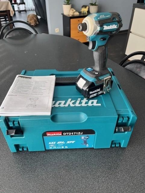MAKITA SLAGSCHROEVENDRAAIER DTD  ZJ (nieuw), Ophalen, Nieuw