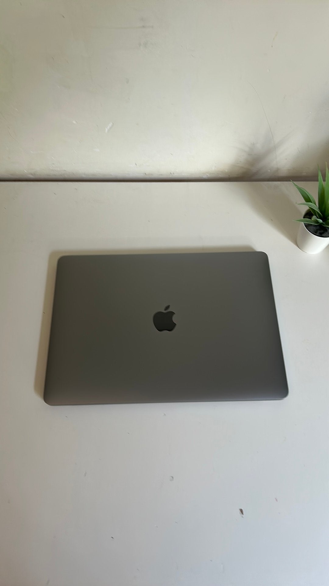 Foto 3 van macbook pro 2020