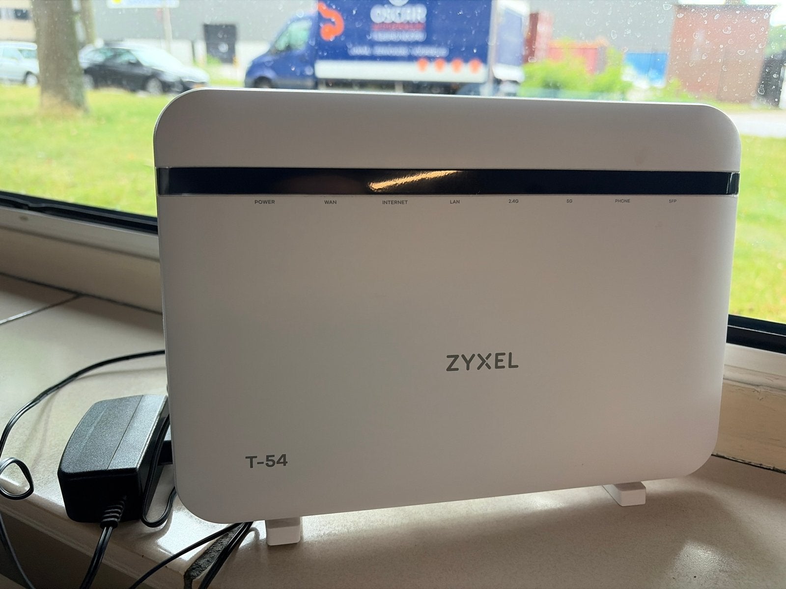 Zyxel T-54 Modem / Router, Ophalen of Verzenden, Zo goed als nieuw, Router met modem
