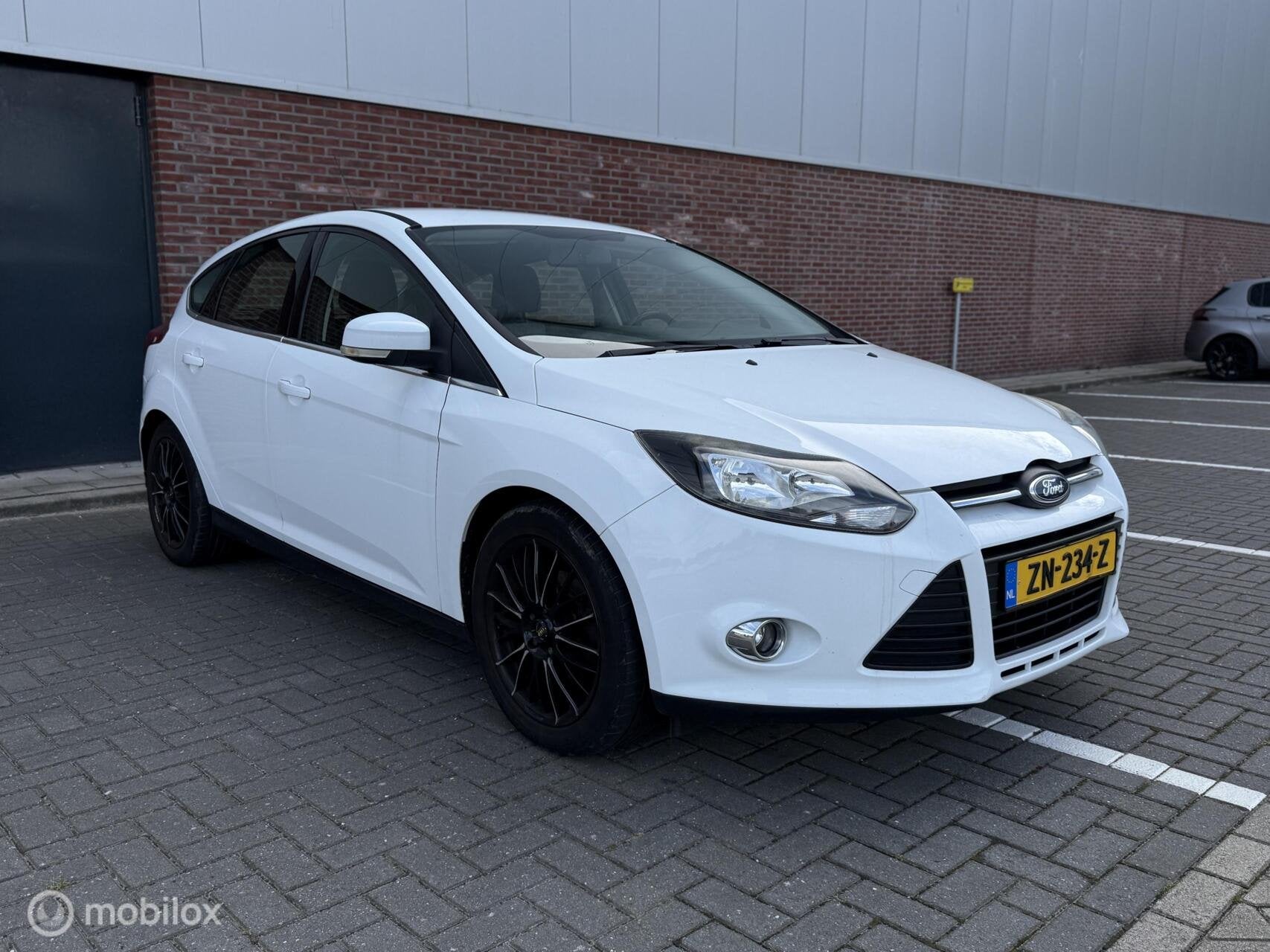 Ford Focus 1.0 EcoBoost Trend Airco Cruise Export LM velgen, Auto's, Euro 5, 125 pk, Gebruikt, 635 kg