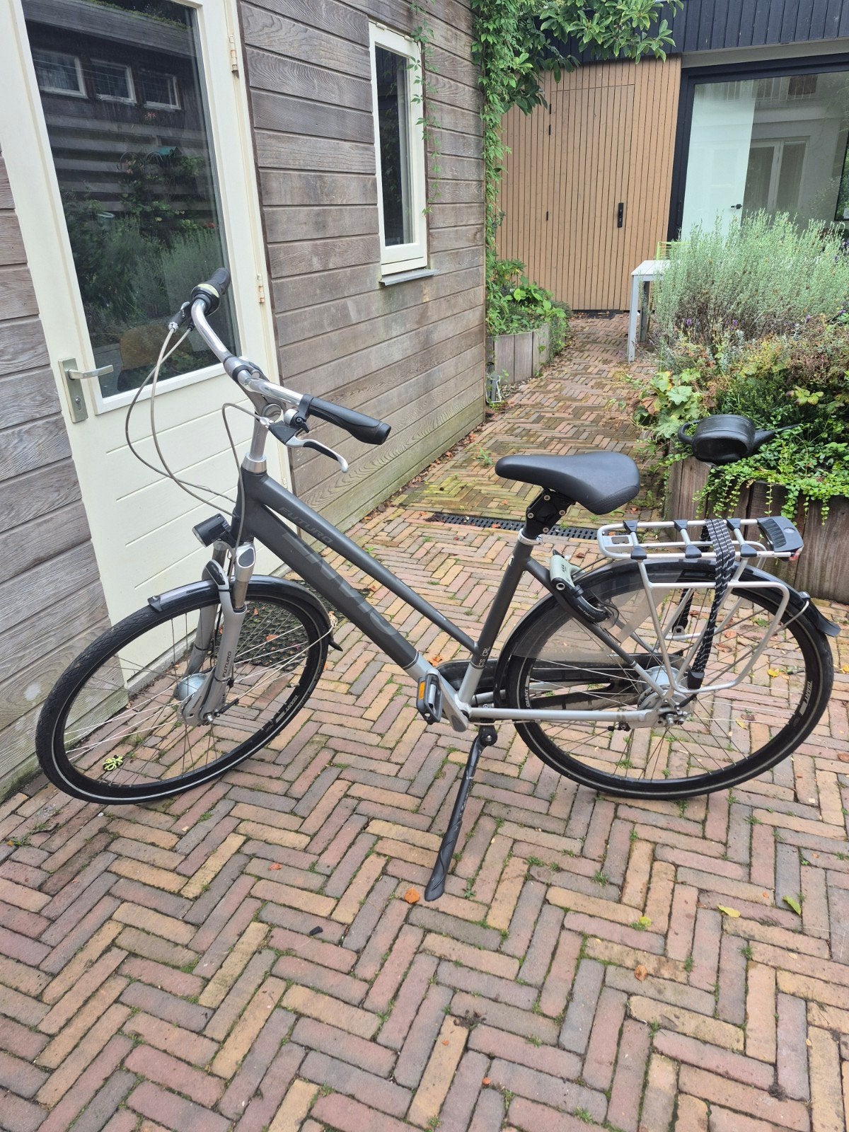 Giant fiets futuro, Ophalen, Zo goed als nieuw, Giant
