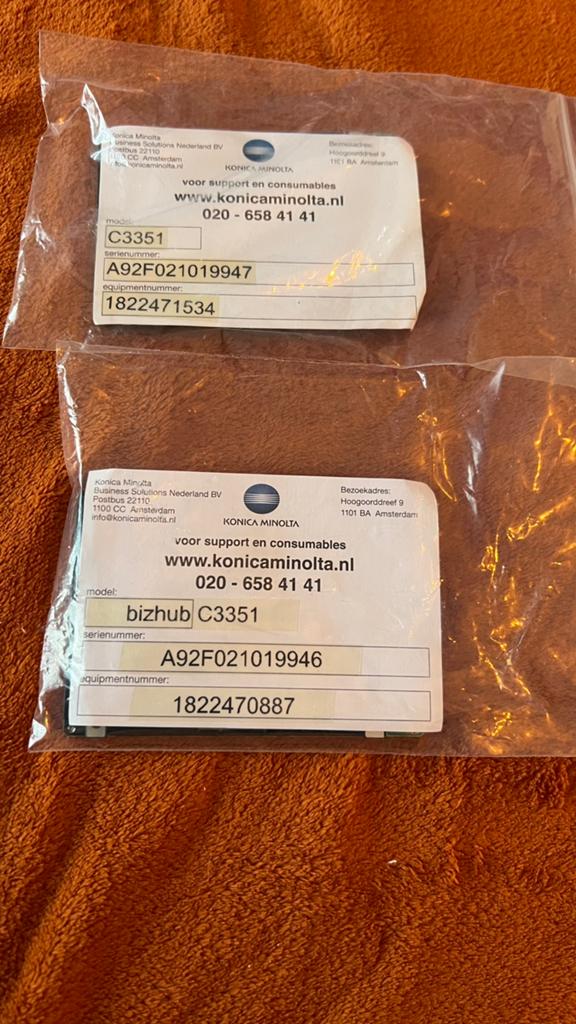 2x 250GB Harde Schijven voor Konica Minolta Bizhub C3351, Intern, SAS, HDD, Nieuw