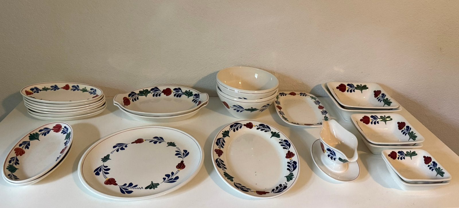 Uitgebreid Boerenbond servies, Ophalen, Zo goed als nieuw, Porselein, Overige stijlen