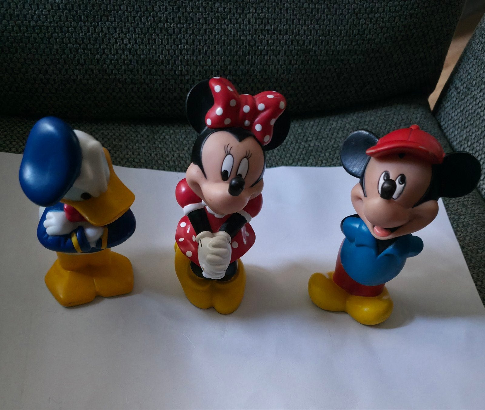 Vintage Disney Badspeeltjes Set – Mickey, Minnie & Donald Du, Ophalen of Verzenden, Mickey Mouse, Gebruikt, Beeldje of Figuurtje