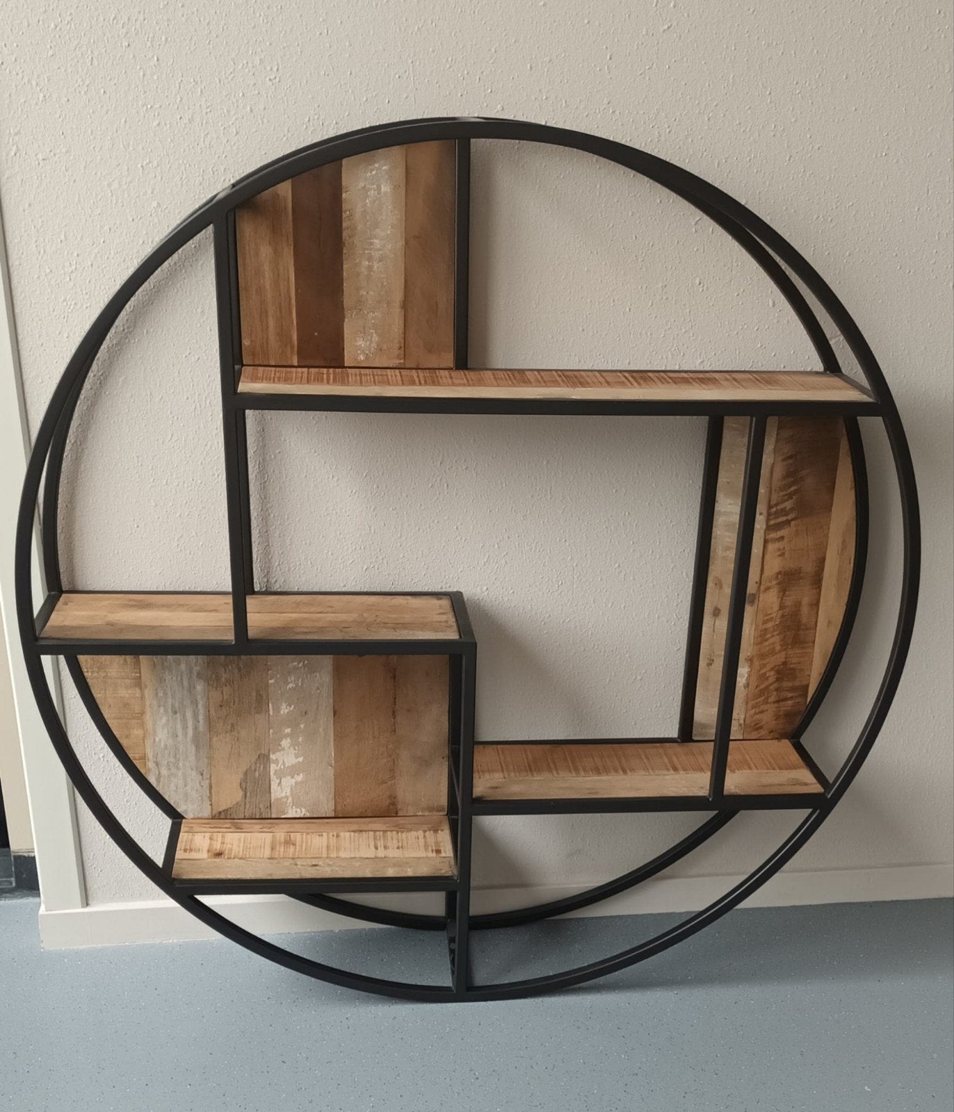 Wanddecoratie cirkel 1 mtr doorsnee, Ophalen of Verzenden, Zo goed als nieuw