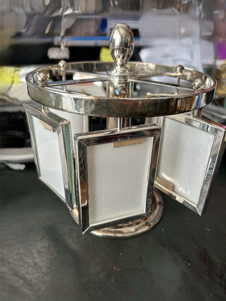 foto carousel nieuw in doos één pootje afgebroken van lijst, Zilver, Metaal, Overige typen, Nieuw