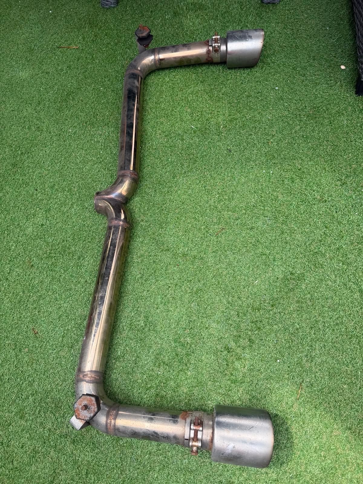 7.5 GTİ Sportuitlaat met dubbele eindpijp Akrapovic, Ophalen, Gebruikt, Universele onderdelen