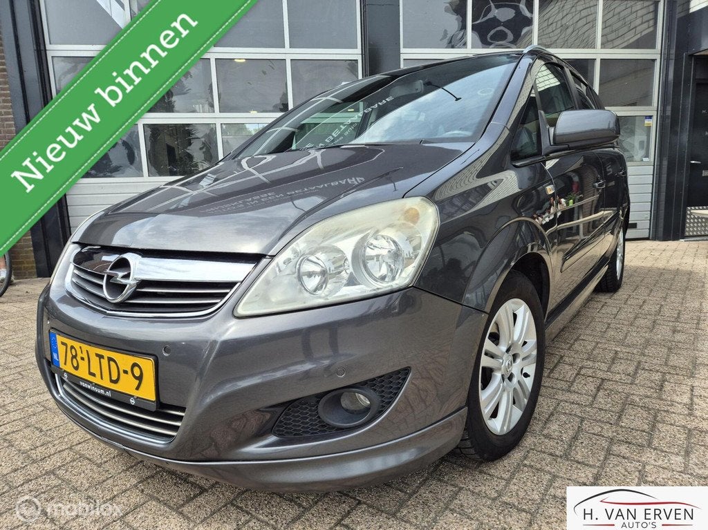 Opel Zafira Cosmo LEDER NAVI PDC TREKHAAK NAP, Auto's, Opel, Voorwielaandrijving, 4 cilinders, 7 stoelen, Bedrijf