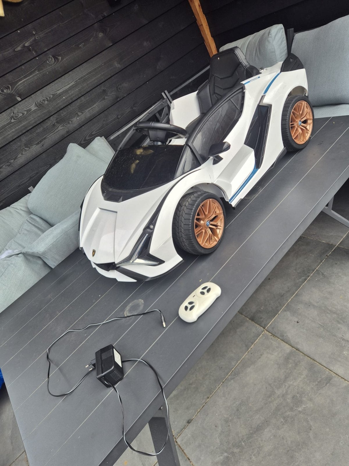 Elektrische kinderauto Lamborghini met afstandsbediening, Kinderen en Baby's, Ophalen, Zo goed als nieuw, Afstandsbediening