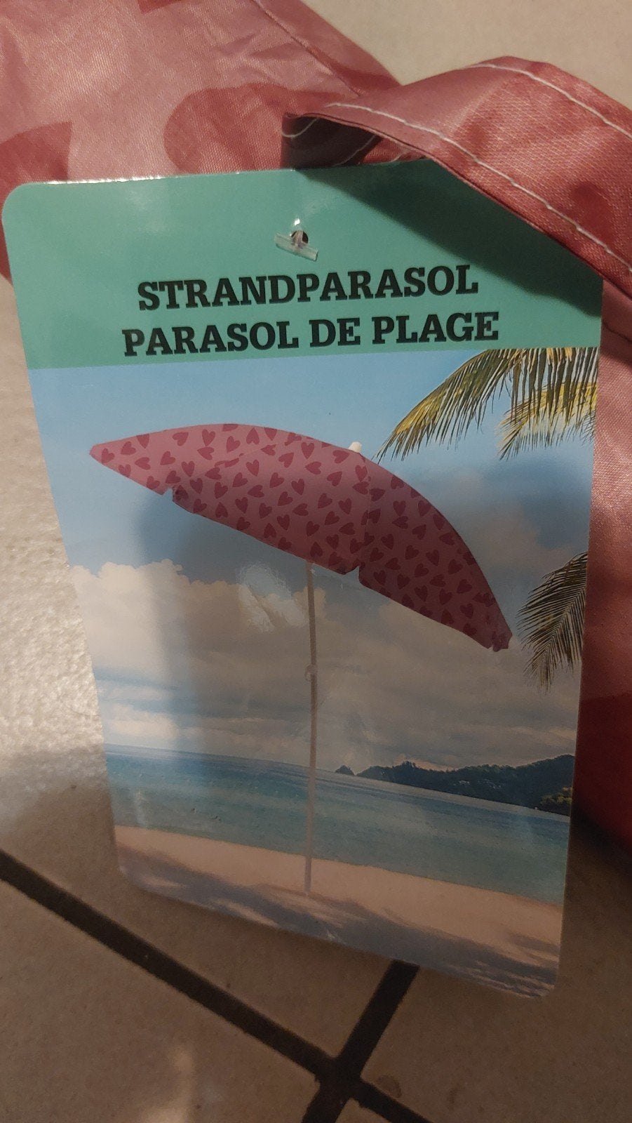 Leuke strandparasol met hartjespatroon - 160x160 cm, Ophalen of Verzenden, Nieuw, 1 tot 2 meter, Strandparasol