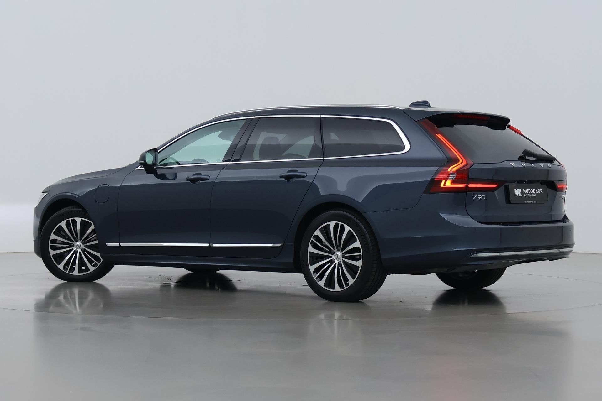 Volvo V90 T6 Bright | ACC | Harman/Kardon | BLIS | Keyless |, Auto's, Euro 6, 4 cilinders, 1969 cc, Blauw