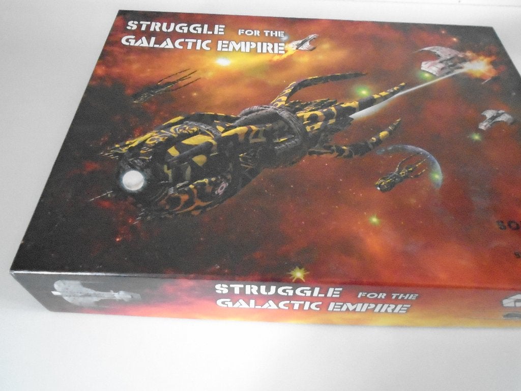 Struggle for the Galactic Empire (board game), Hobby en Vrije tijd, Een of twee spelers, Ophalen of Verzenden, Zo goed als nieuw