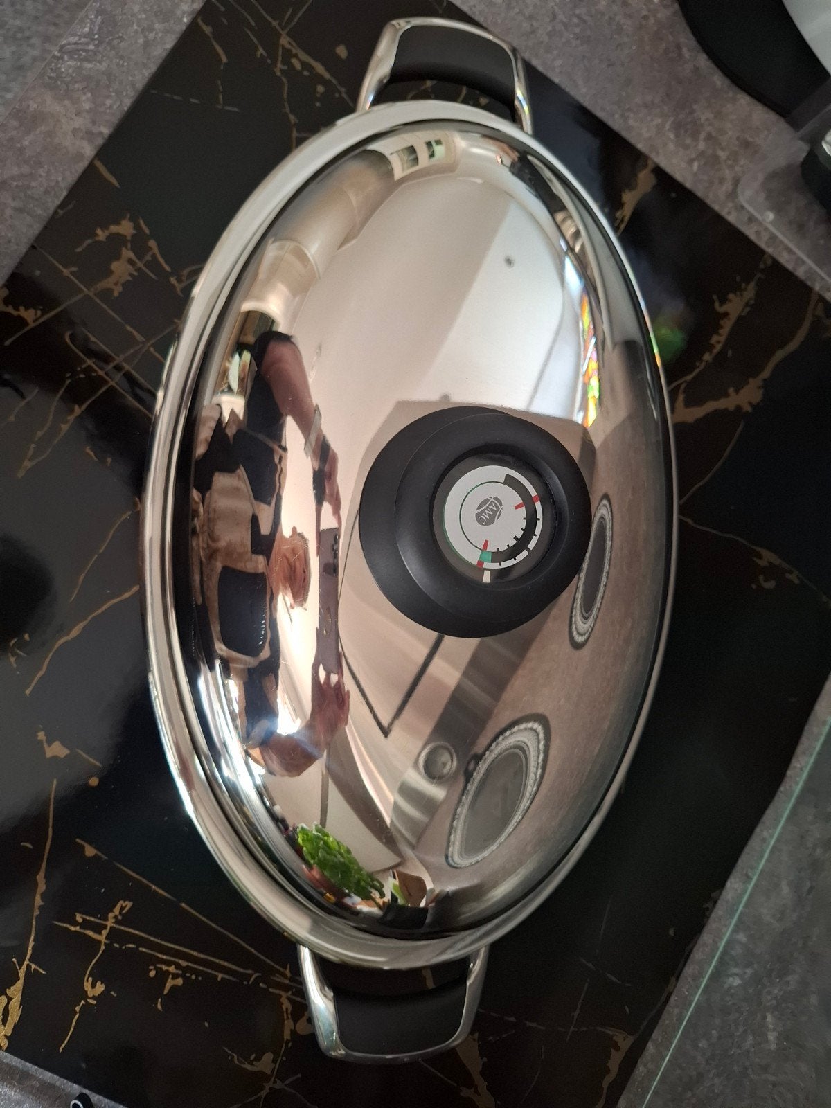AMC ovale 3.8 liter braadpan  Softline, Ophalen of Verzenden, Zo goed als nieuw, Gietijzer, Koekenpan of Braadpan