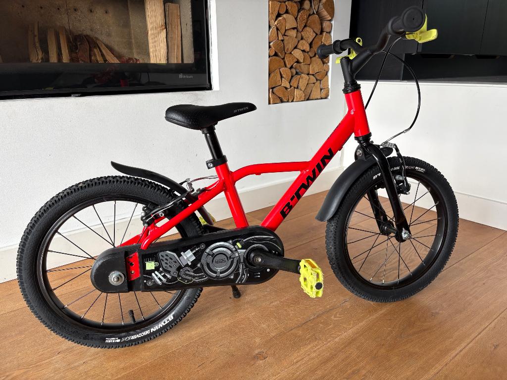 FIETS 16 INCH 4-6 JAAR 900 RACING ROOD B'TWIN, Ophalen, Velgrem, Btwin, 16 tot 20 inch