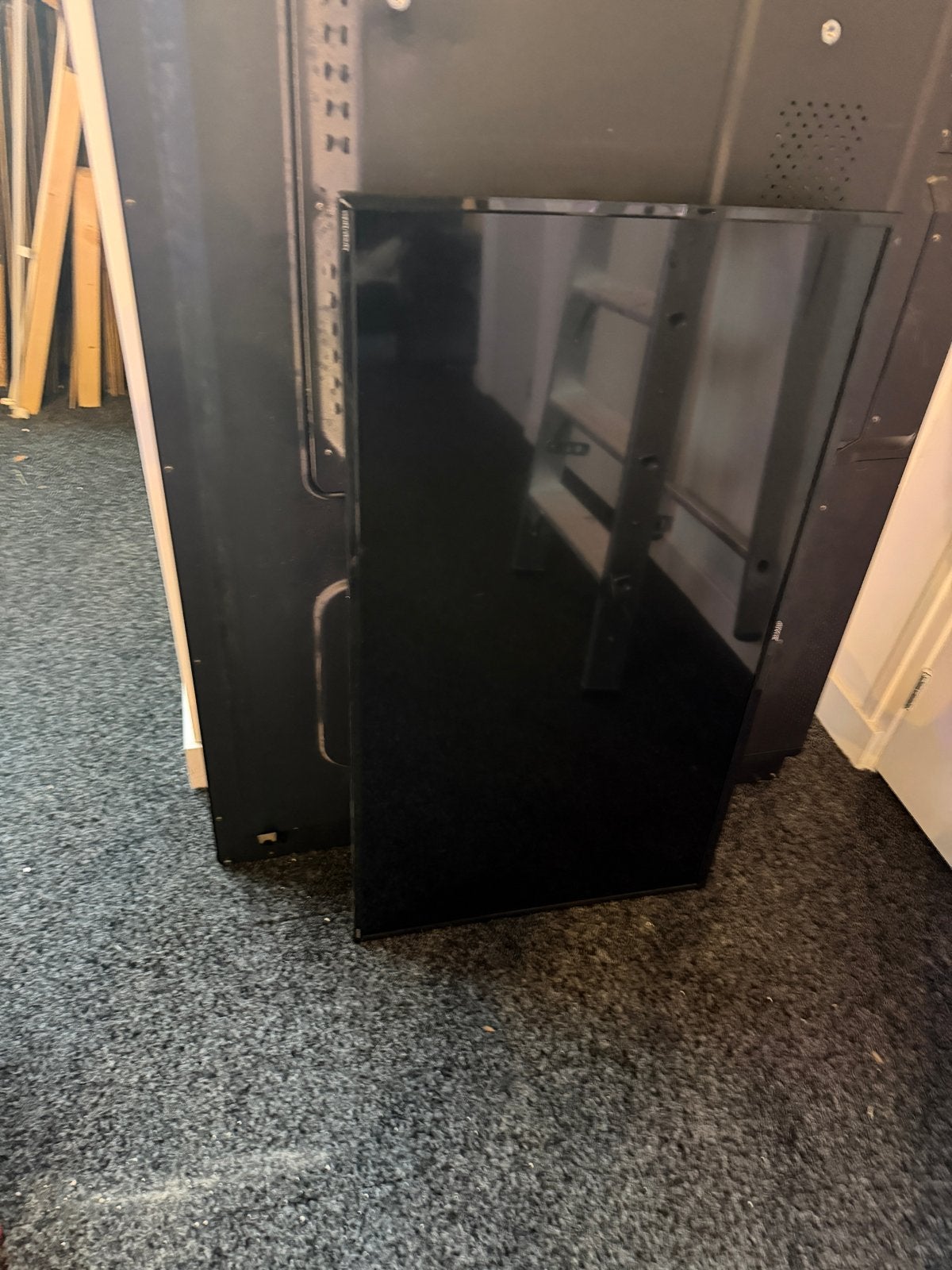 Sharp 2T-C32CE2EB2AB LCD TV - 80 cm (32 inch), Ophalen of Verzenden, Zo goed als nieuw, Sharp, 60 tot 80 cm
