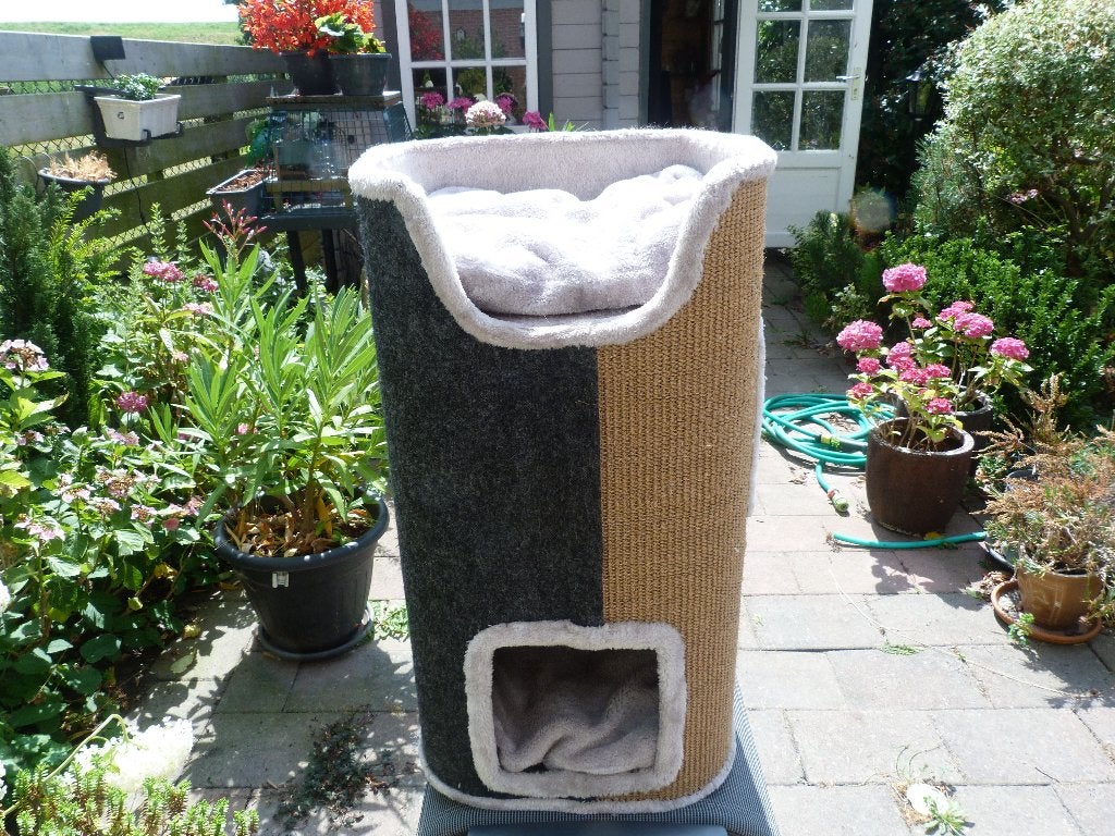 i.g.s. krabton met drie losse pluche kussens., Ophalen, Gebruikt, Krabpaal