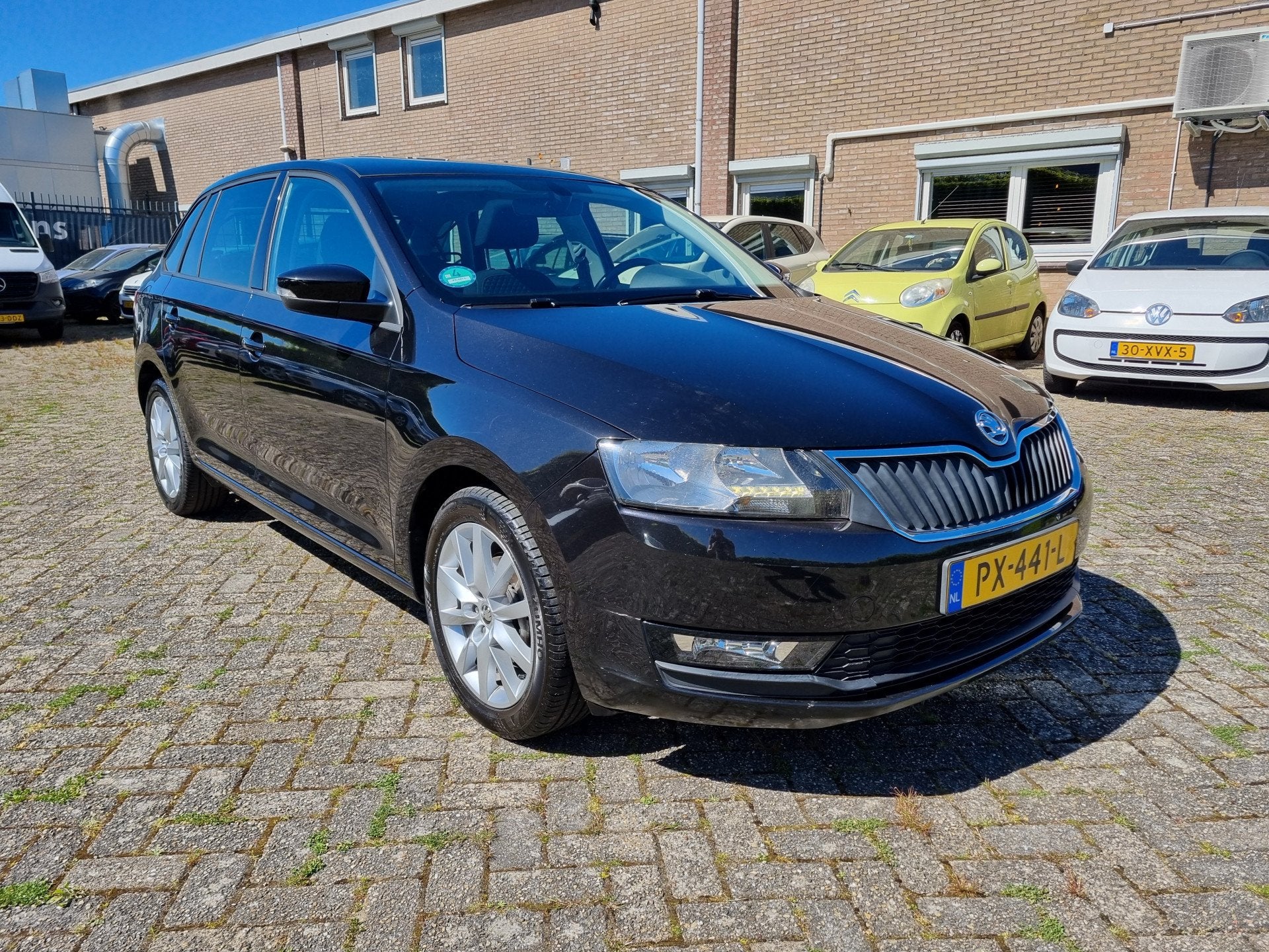 Skoda Rapid Spaceback 1.0 TSI Greentech Drive ✅PANODAK ✅, Auto's, Voorwielaandrijving, Gebruikt, Euro 6, 580 kg