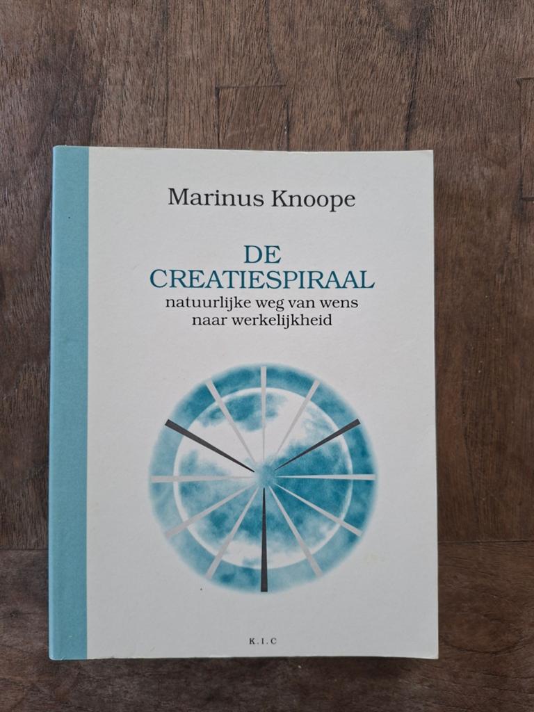 De Creatiespiraal - Marinus Knoope, Boeken, Marinus Knoope, Spiritualiteit algemeen, Ophalen of Verzenden, Zo goed als nieuw