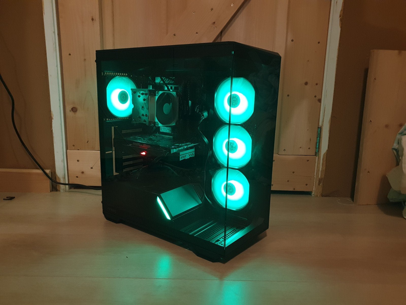 Gaming PC met i5-9400F, RX 5700xt, Gebruikt, Custom Build, Ophalen of Verzenden, Intel Core i5-9400F