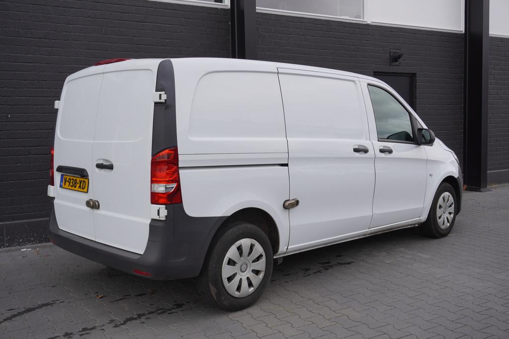 Mercedes-Benz Vito 109 CDI EURO 6 - Airco - Cruise - Camera, Auto's, Voorwielaandrijving, Stof, Gebruikt, Wit