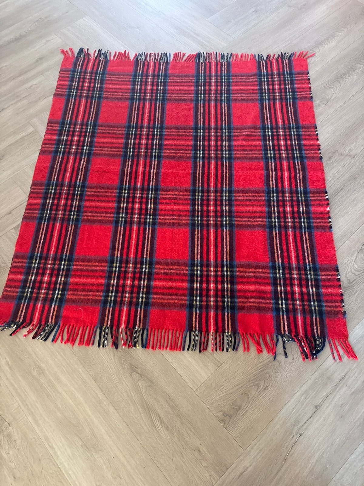 Vintage Plaid Picknickdeken Wolmix Rood Geruit 160x130, Rood, Gebruikt, Wol, Met franjes/kwastjes