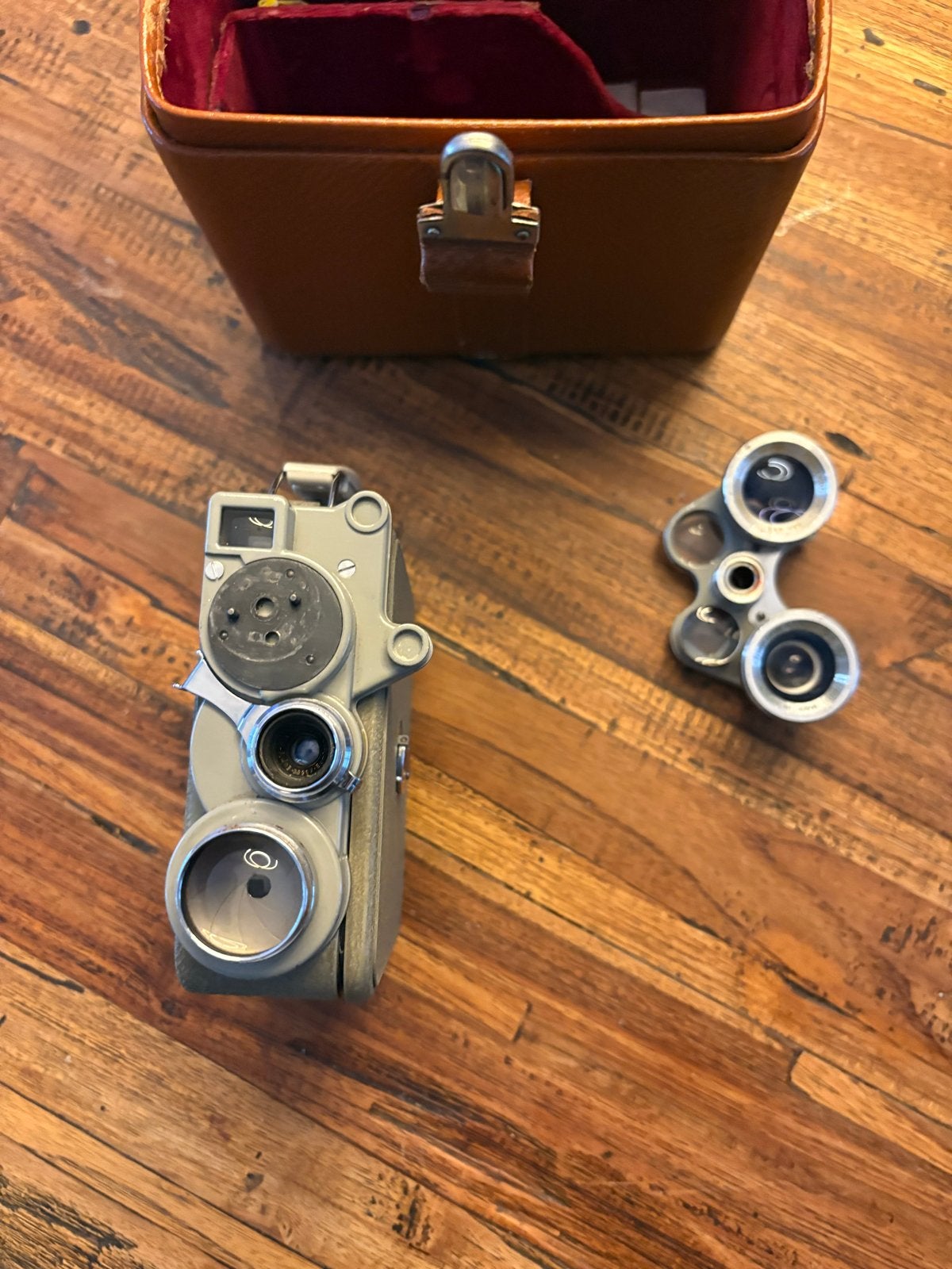 Eumig Vintage 8mm filmcamera met koffer en accessoires, 8mm, Ophalen of Verzenden, The-Thrift-Store@outlook.com, Ossenkamppad 25