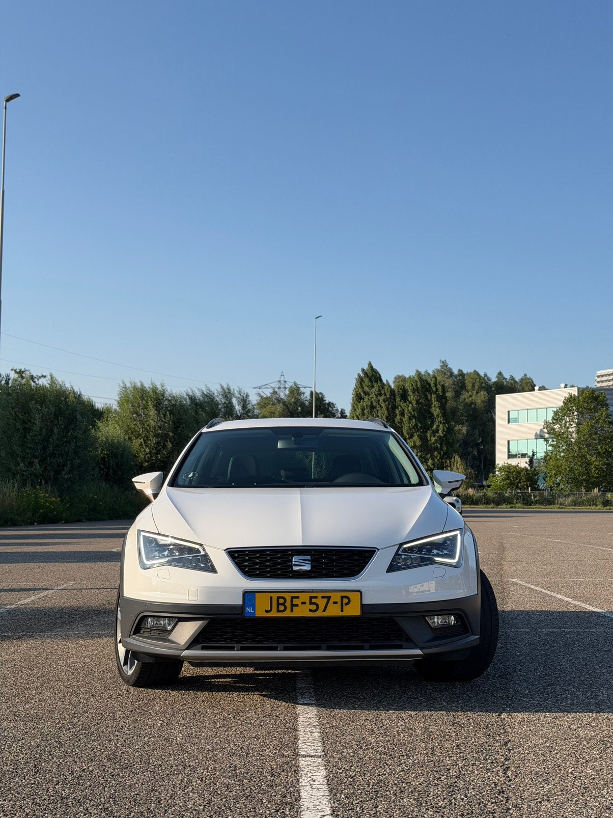 SEAT Leon ST X-Perience 2016 | CarPlay | Camera | Trekhaak, 125 pk, 4 cilinders, Leon, Leder en Stof